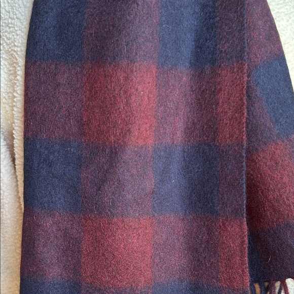 Cashmere Plaid Scarf with Fringe by Jos. A. Bank NWOT - Picture 2 of 4